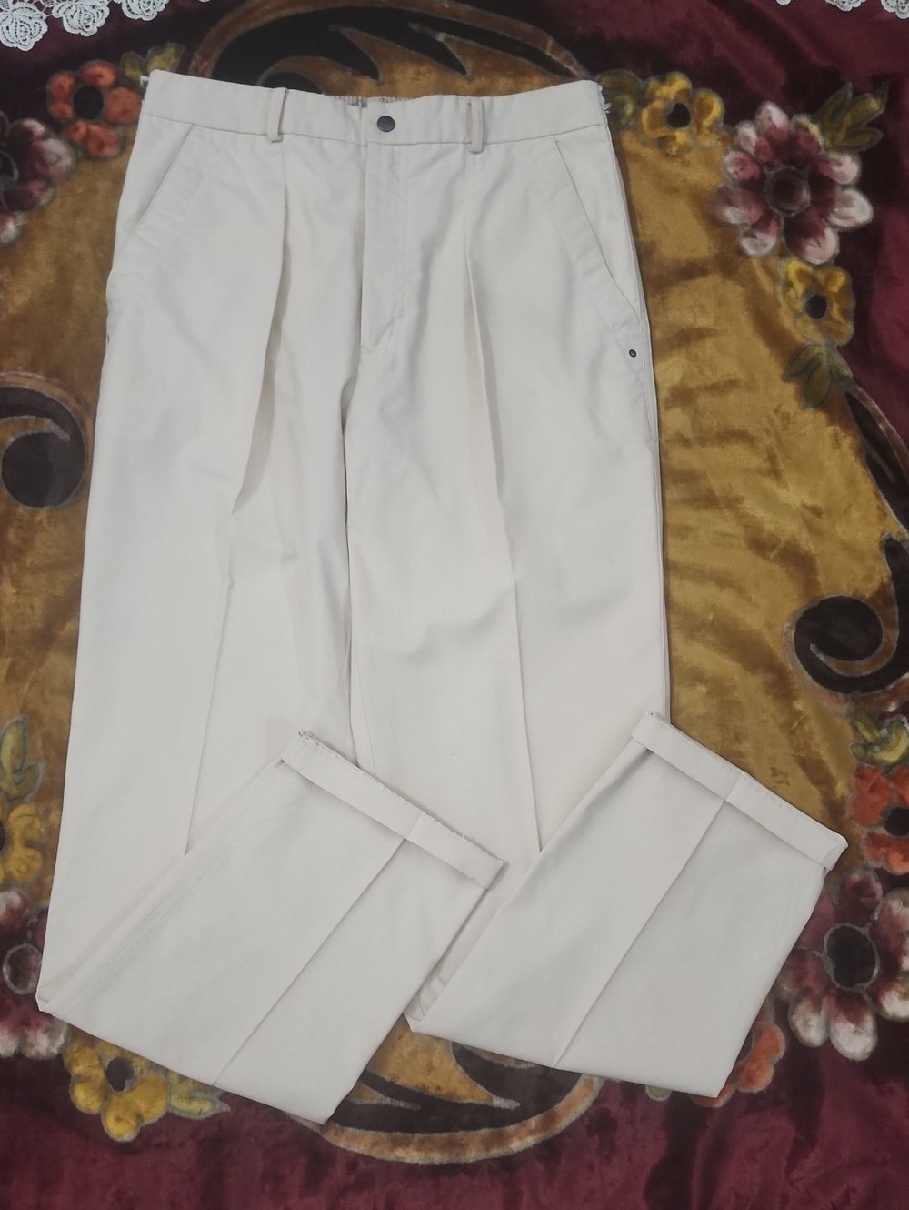 Vintage Sergio Valente Tailored Men's Pleated Dress Pants in Cream
